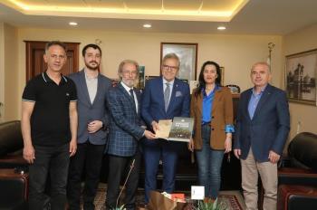 Tarih, Kültür ve Sanat Çalışmaları Uygulama ve Araştırma Merkezimiz'den Bandırma Belediye Başkanı Dursun Mirza’ya Ziyaret